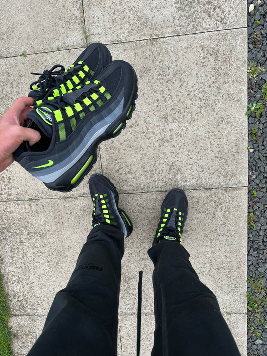 Nike Airmax 95 ‘Black Volt’