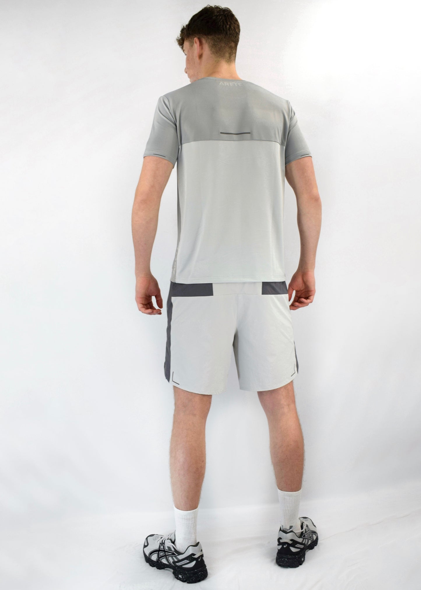 Arete Swift 1.0 4-Piece Set Jacket/T-Shirt/Shorts/Pants -Smoke Grey