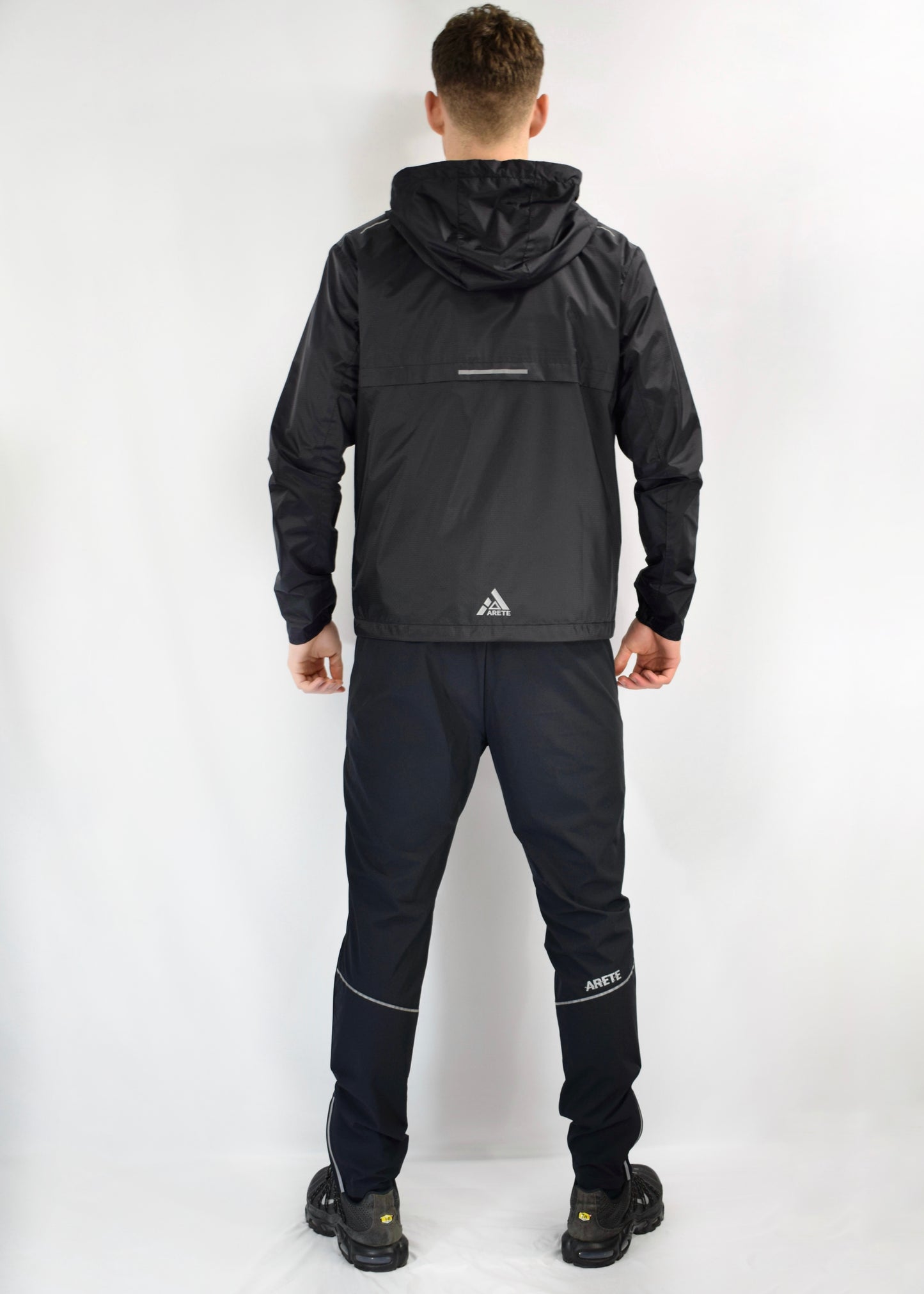 Arete Swift 1.0 4-Piece Set Jacket/T-Shirt/Shorts/Pants - Blackout