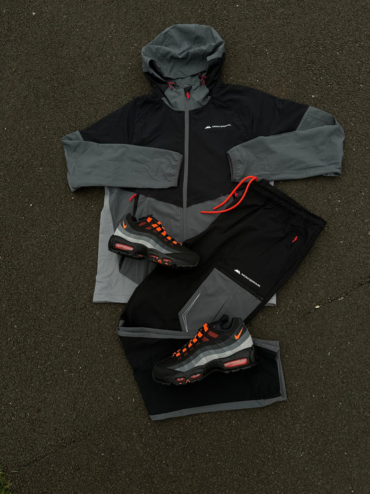 Monterrain Tracksuit- Black/Grey